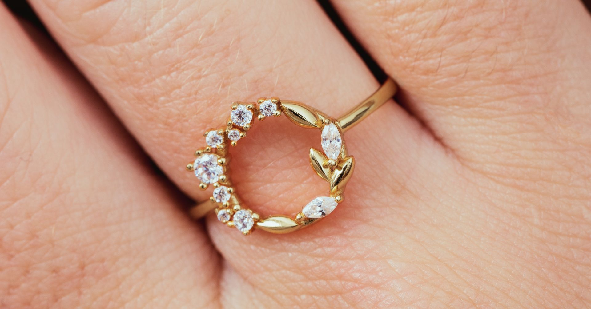 Tout savoir sur la bague de promesse