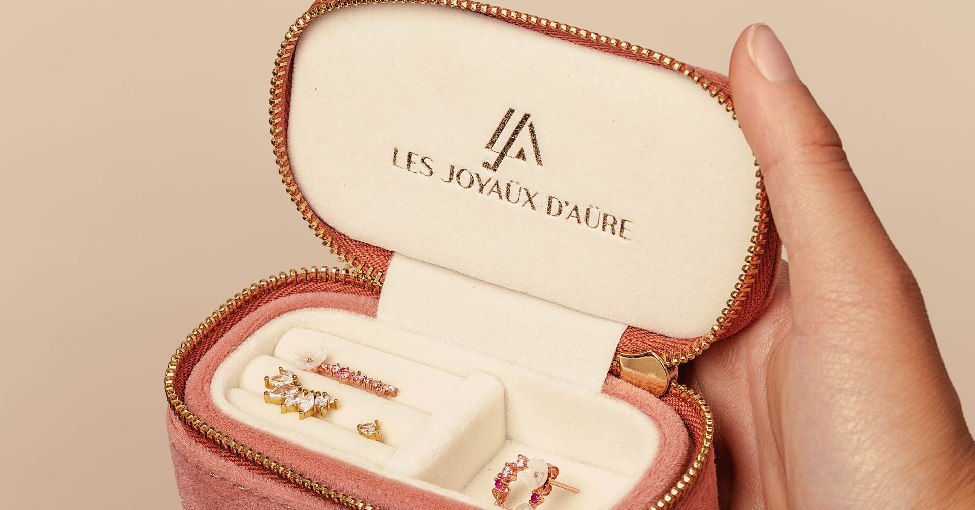 Boîte à bijoux en velours : Un must-have pour ranger ses bijoux