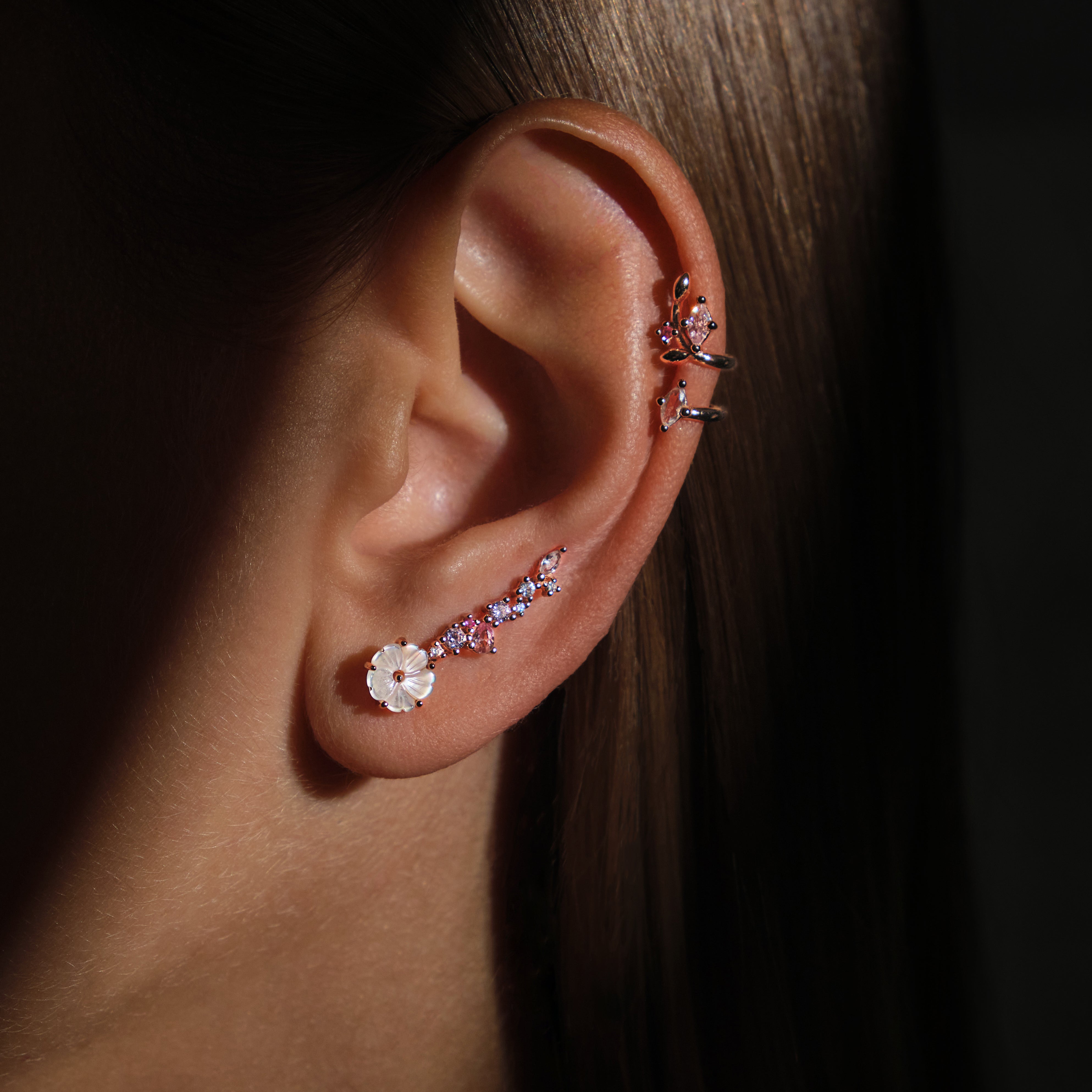 Maëline climbing earring