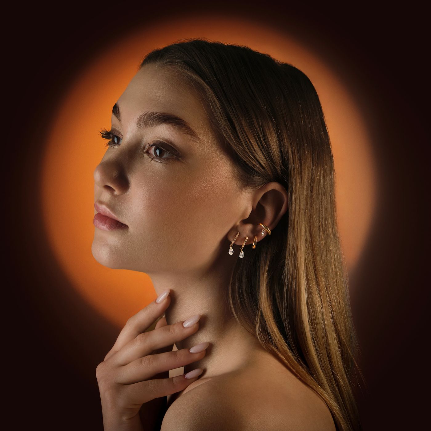 boucles d'oreilles or, mix and match bijoux, composition de boucles d'oreilles d'oreilles, ear cuff