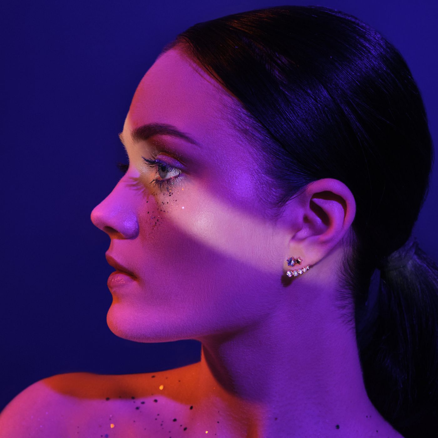 puce d'oreille étoile violette - Les Joyaux d'Auré - boucle d'oreille étoile