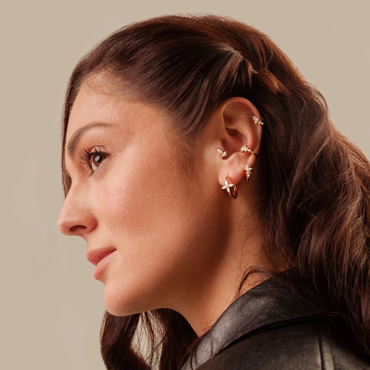 composition de bijoux de corps, piercing oreille