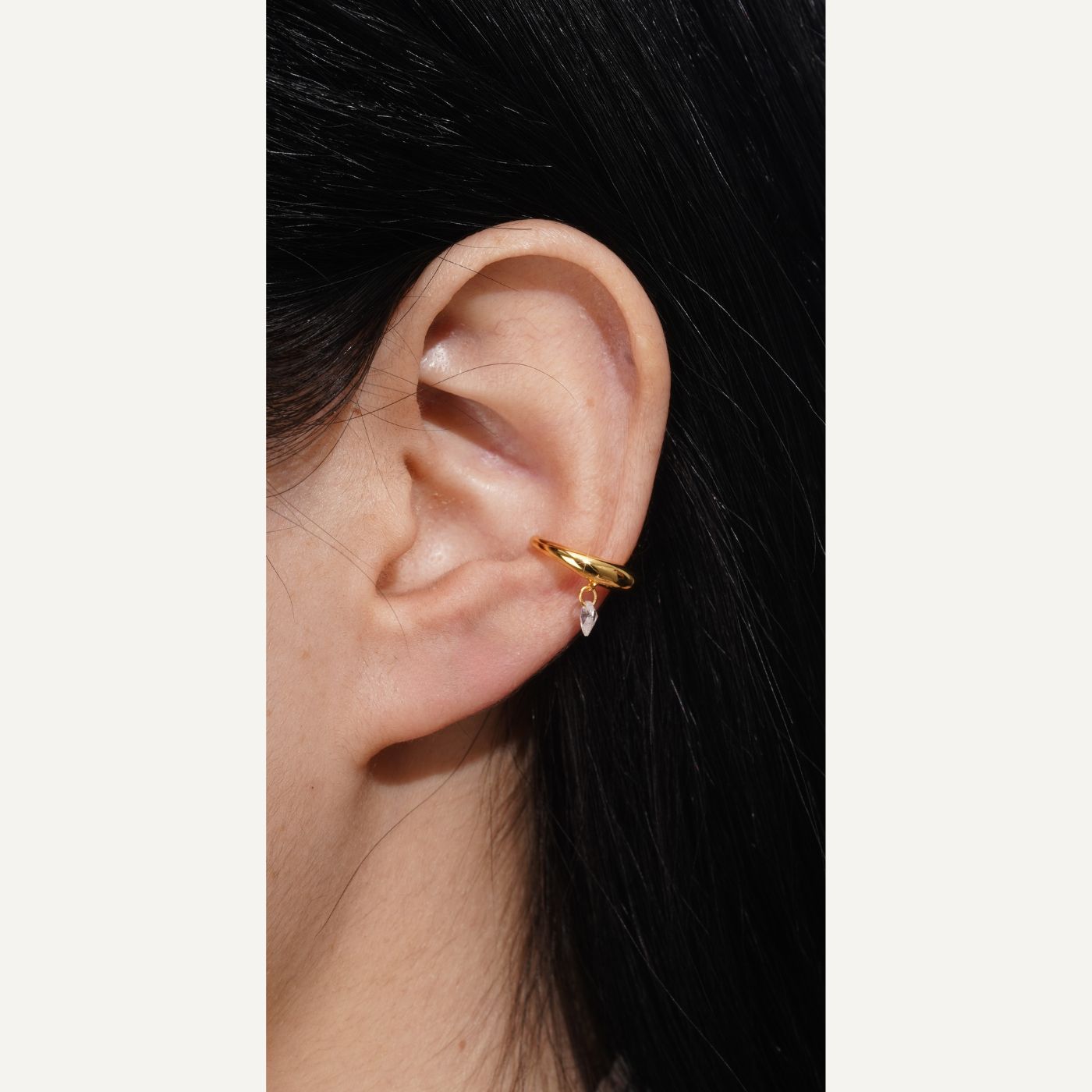 ear cuff, faux piercing. tendance bijoux. Bijoux dorés