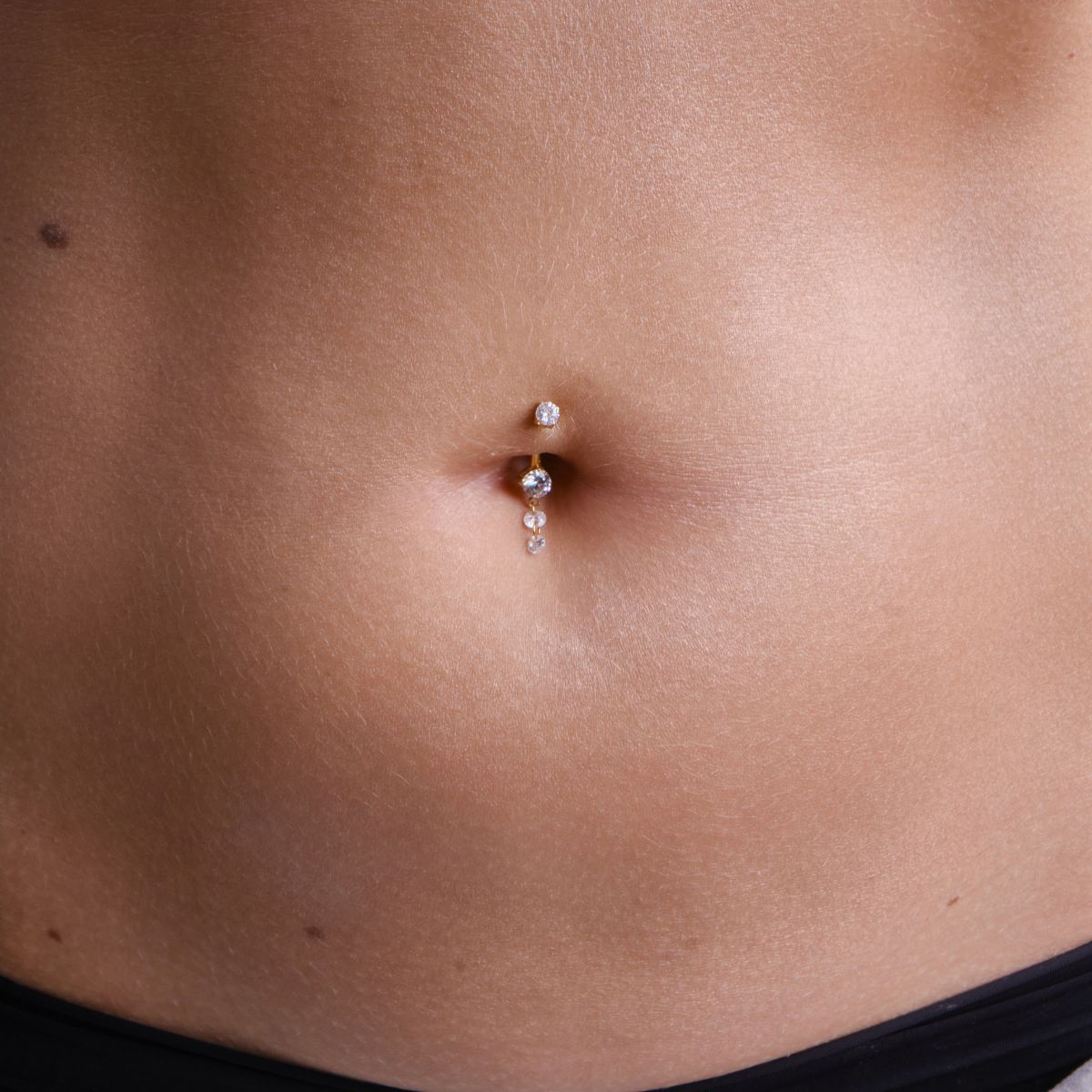 Piercing nombril Léandre