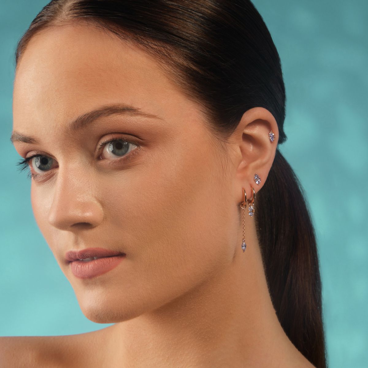 Piercing oreille Ella, design minimaliste, aquamarine, argent, or rose, bijou oreille, hélix tendance.