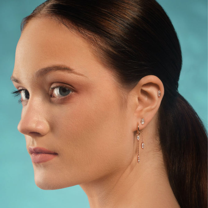 Piercing Ella - vita stenar