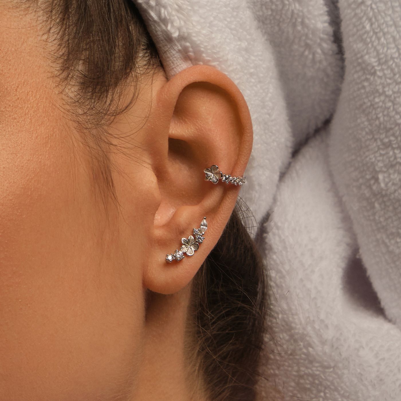 Boucle d'oreille grimpante argent. Boucle d'oreille qui remonte le long du lobe et ear cuff conch argent