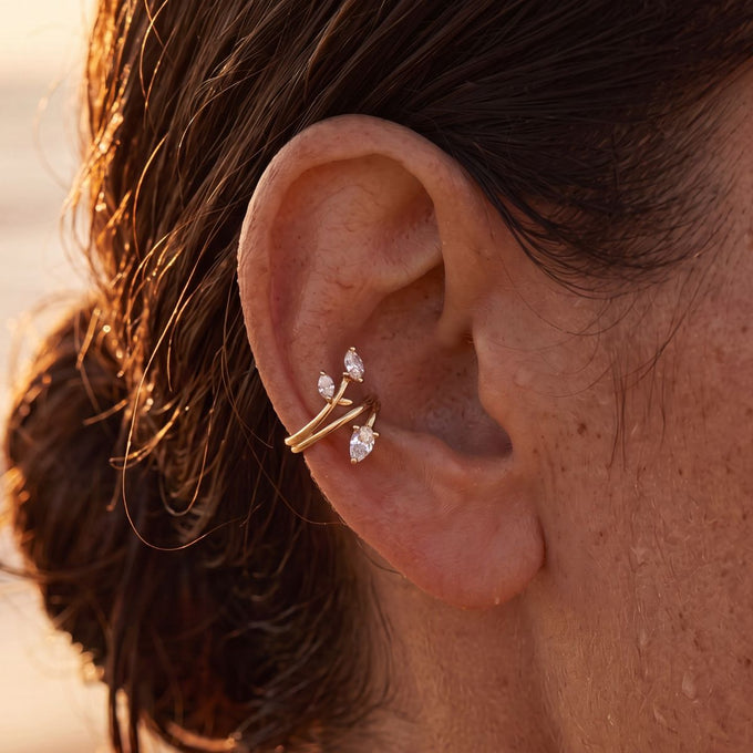 Ear cuff Nymphe - Weiße Steine