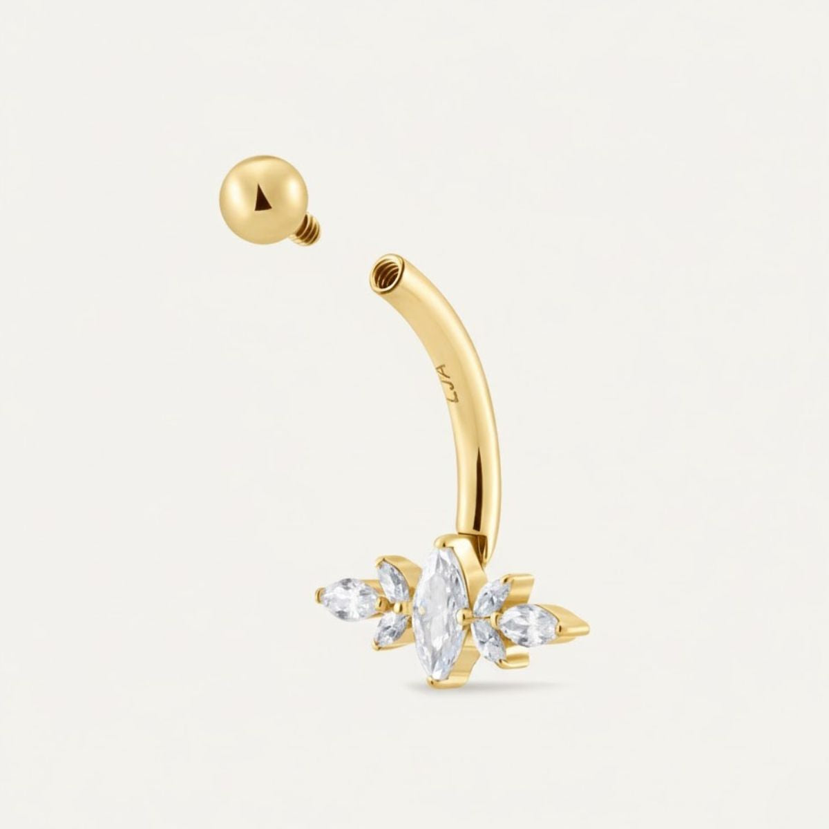 Piercing nombril en titane or