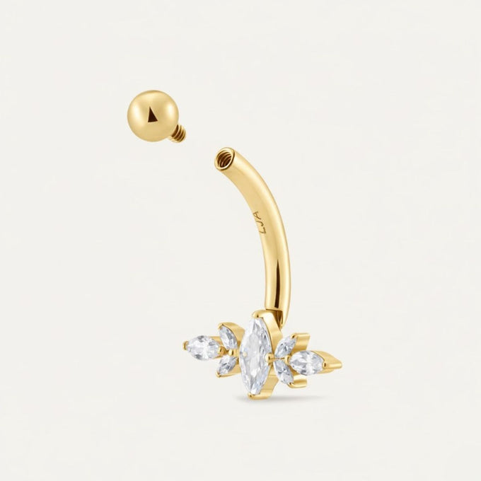 Piercing nombril en titane or