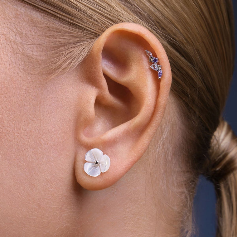 Piercing hélix pierres colorées violettes et bleues hypoallergénique