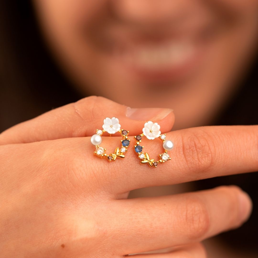 Victory flower earrings