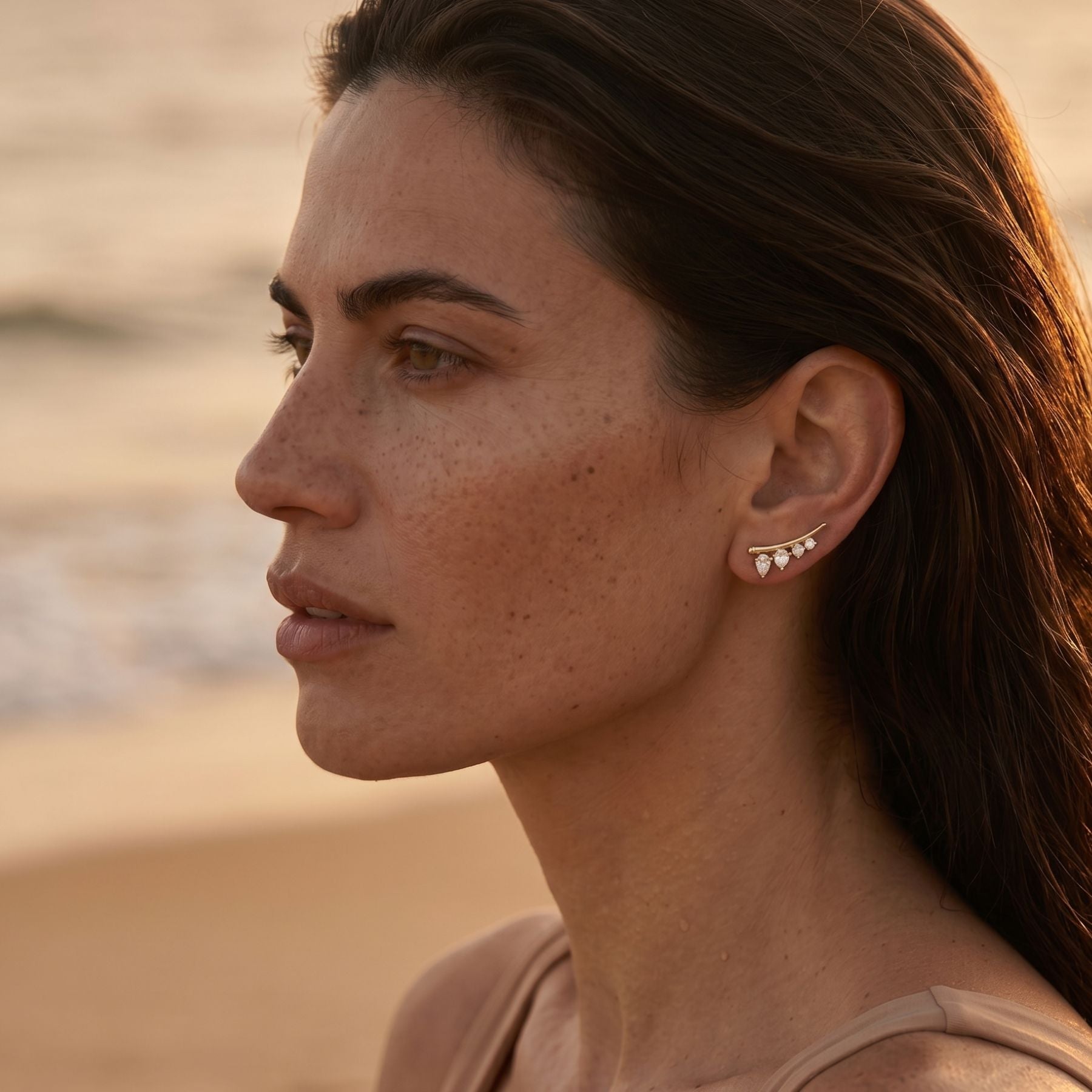 Boucle d'oreille grimpante Calypso - Pierres blanches