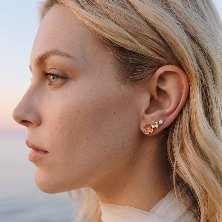 Ear climbers Suzanne