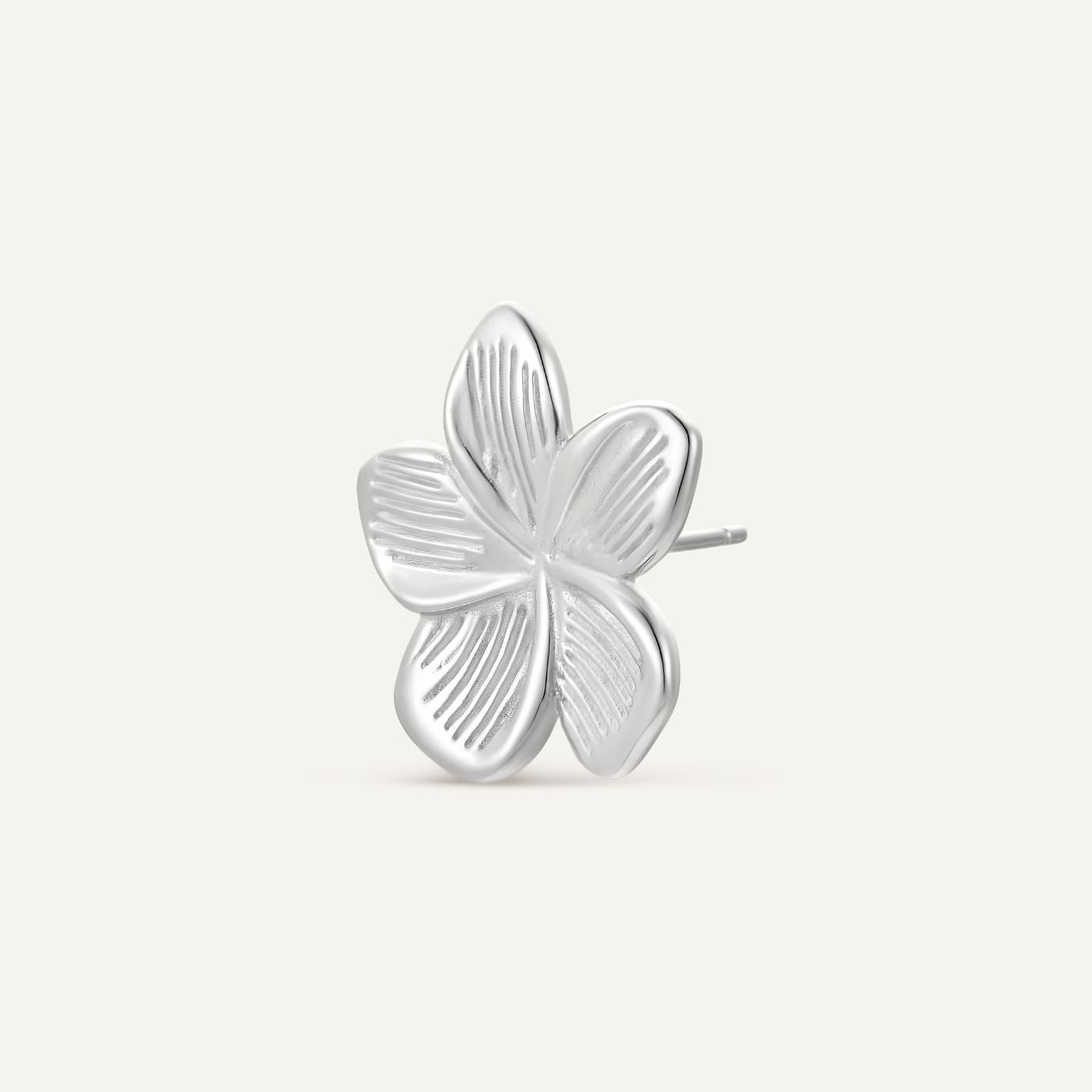 Grande boucle d'oreille fleur argent. Boucle d'oreille tendance fleur argent. Les joyaux d'Auré