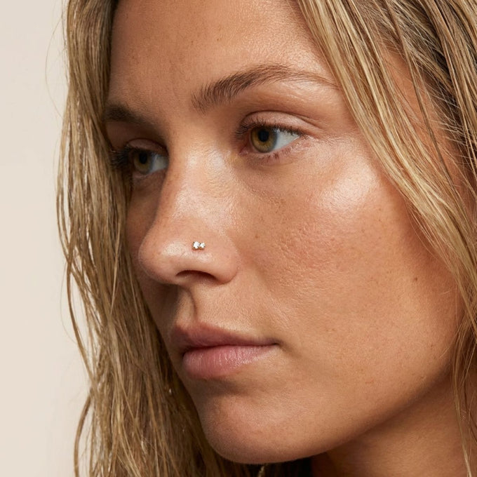 Nasenpiercing Véonys