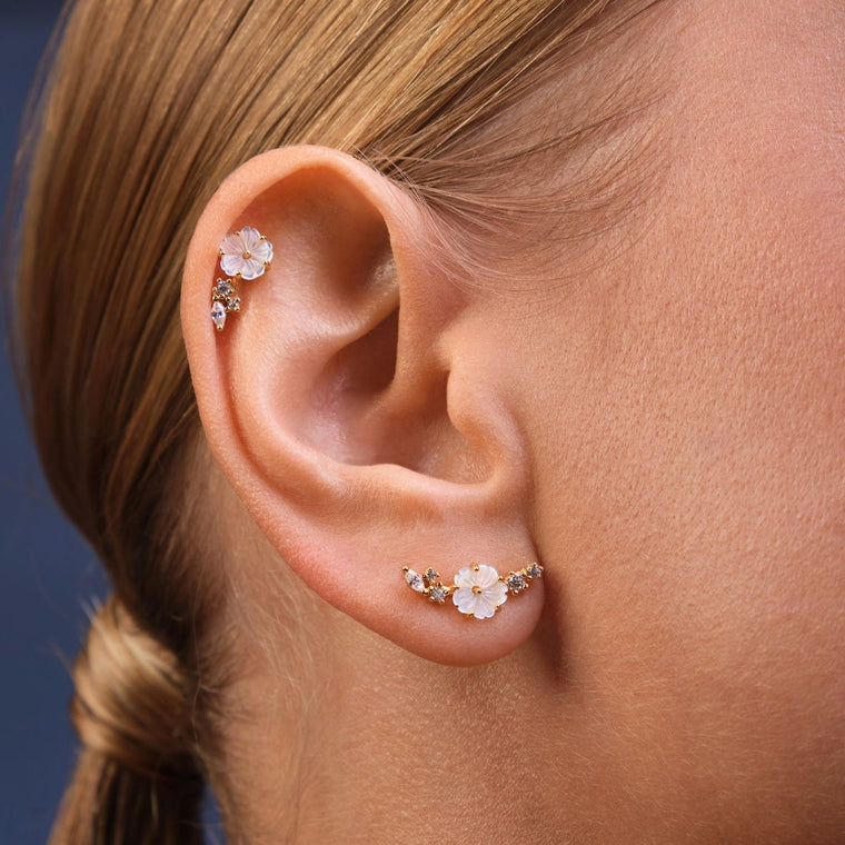 Piercing hélix Daphné, doré, argent sterling 925, fleurs, pierres blanches, bijou raffiné, tendance.