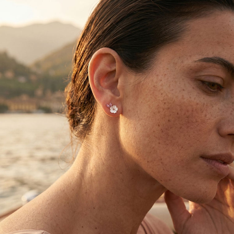 Ear climbers Gemma