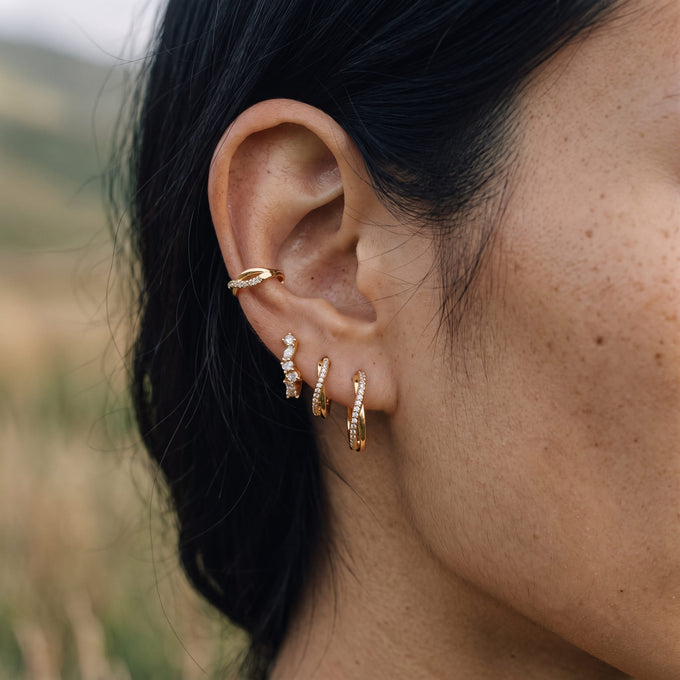 Boucle d'oreille Petite Source portée, Les Joyaux d'Auré