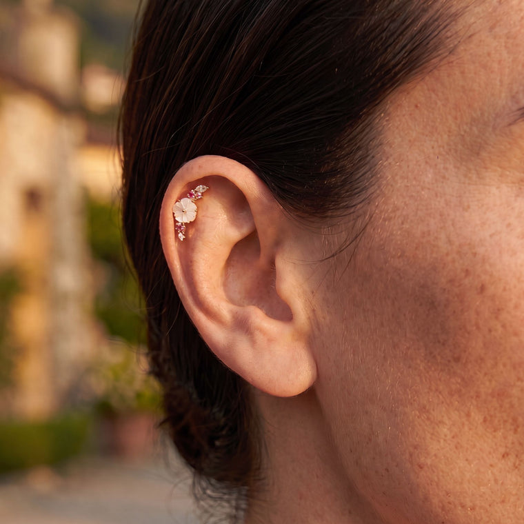 Piercing Alba