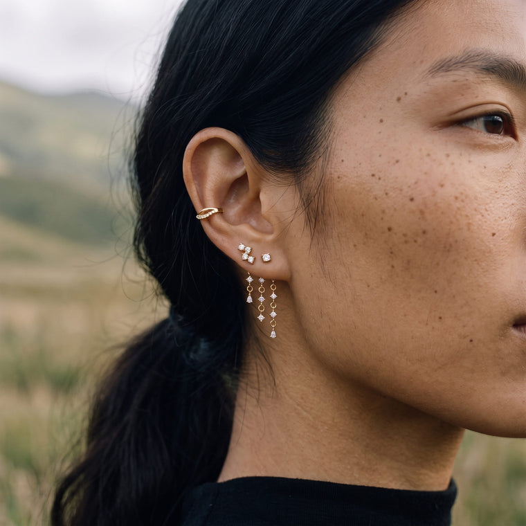 Boucle d'oreille Pollen portée, Les Joyaux d'Auré