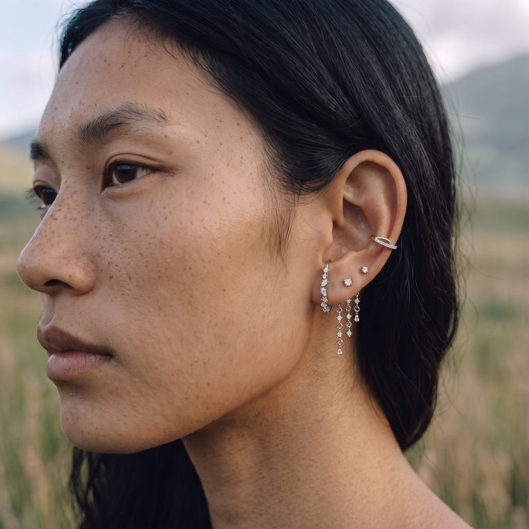 Boucle d'oreille Pollen en argent portée, Les Joyaux d'Auré