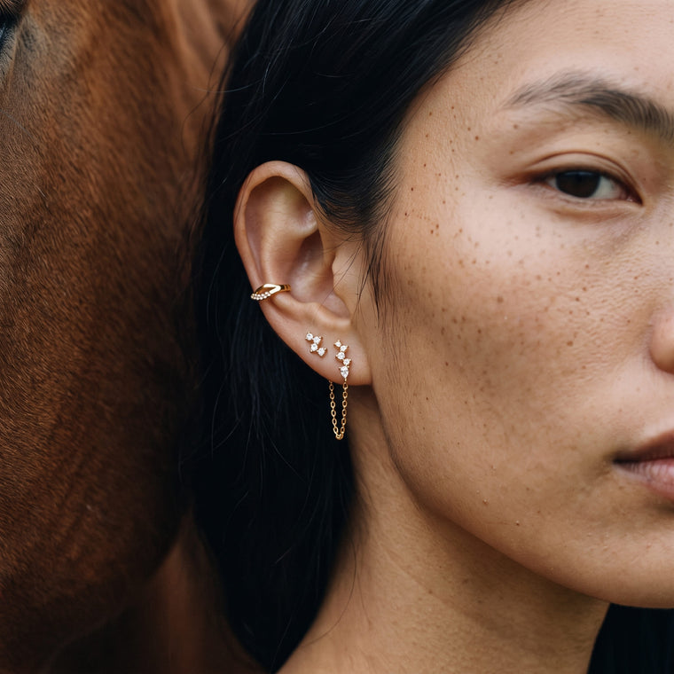 Boucle d'oreille Socle portée, Les Joyaux d'Auré