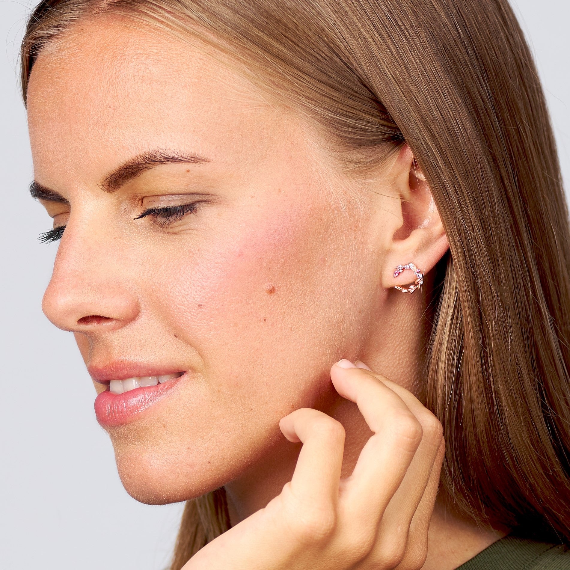 Boucle d'oreille ronde. Boucle d'oreille pour femme en forme de couronne de fleur. Boucle d'oreille épis de blé. Boucles d'oreilles originales pour femme. Les joyaux d'Auré