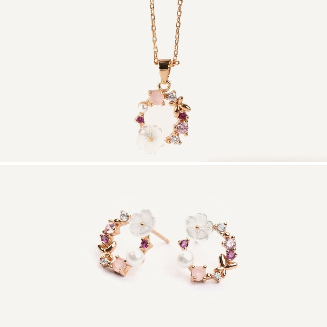 Boucle d oreille fleur. Boucle d oreille design. boucle d oreille fleurs. colie fleur collier fleur